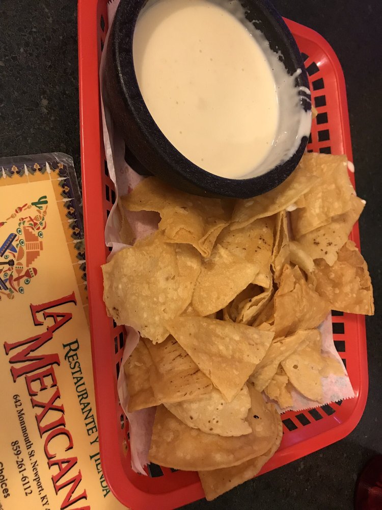 Chips & Queso